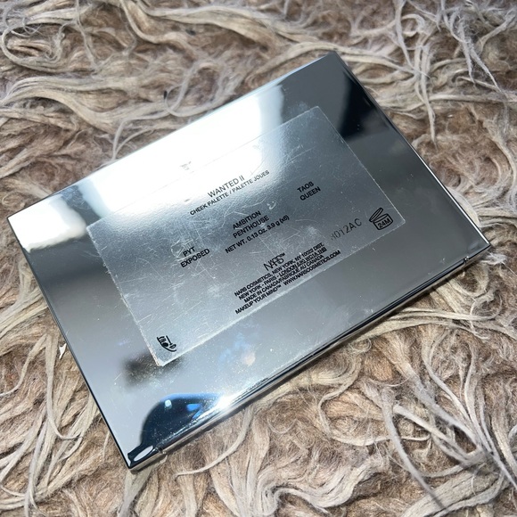 NARS Limited Edition Wanted 2 Cheek Palette❤️🧡✨ - Picture 13 of 15